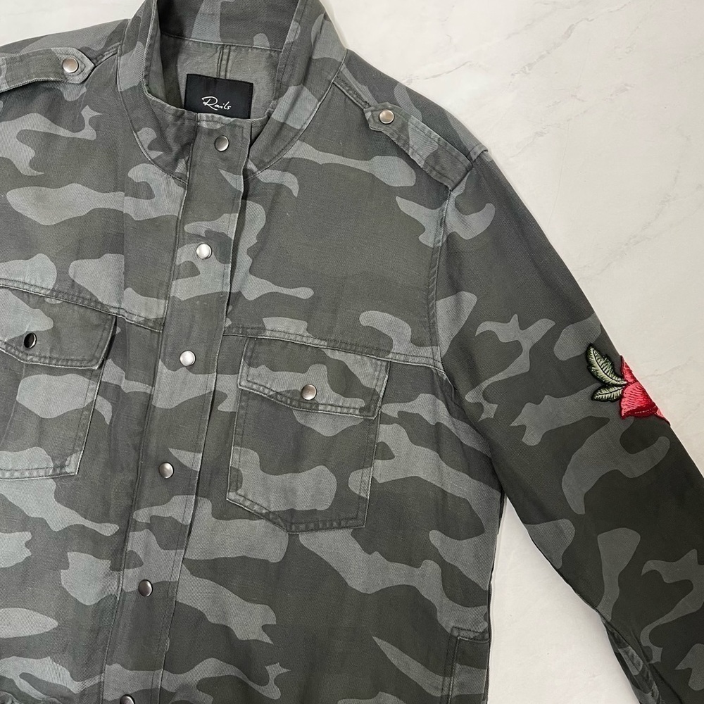 Rails Collins Camo Rose Patch Button Up Jacket Si… - image 5
